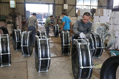 耐負壓橡膠接頭與普通橡膠接頭的區(qū)別